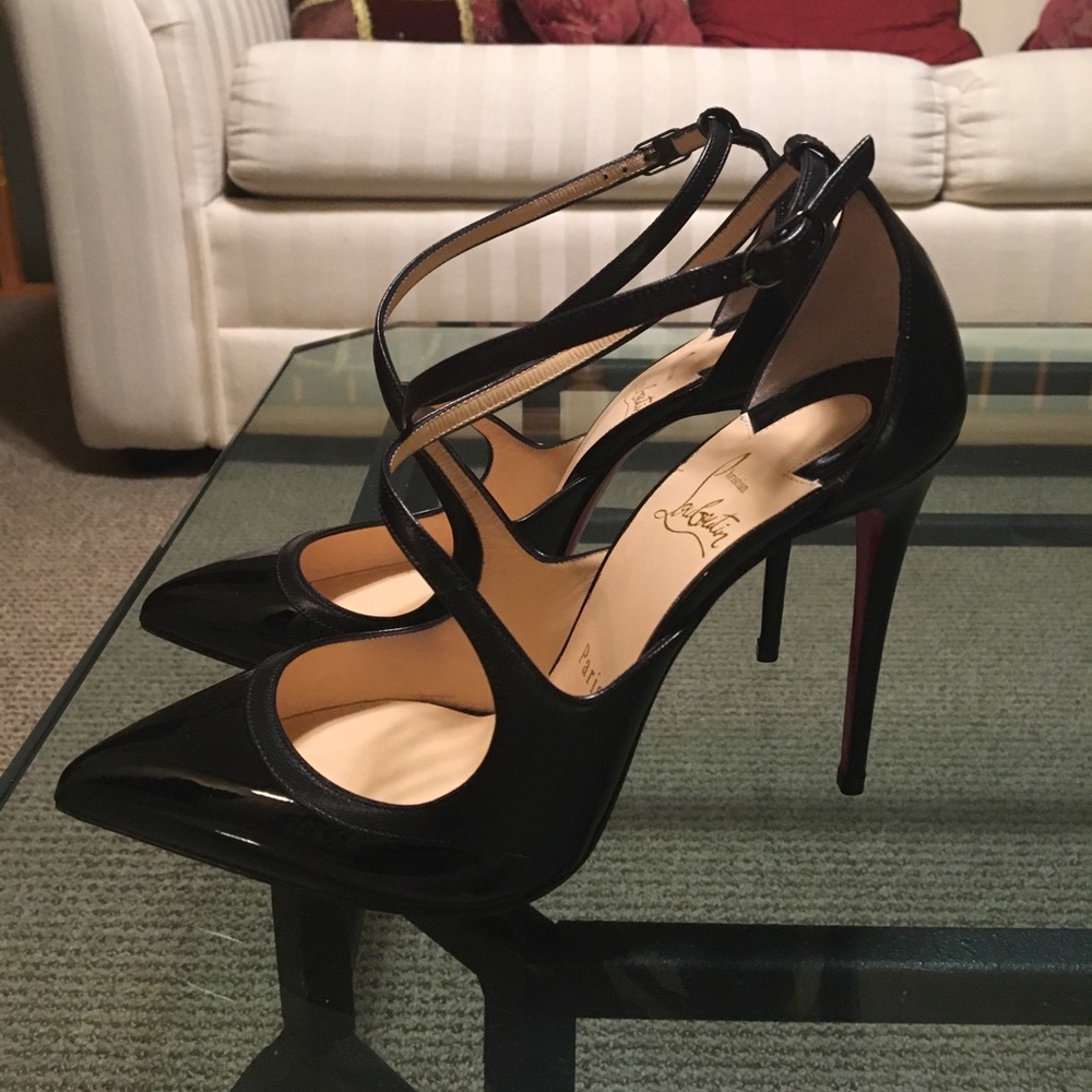 Loubtions worn twice! Size 37 (7 US)
